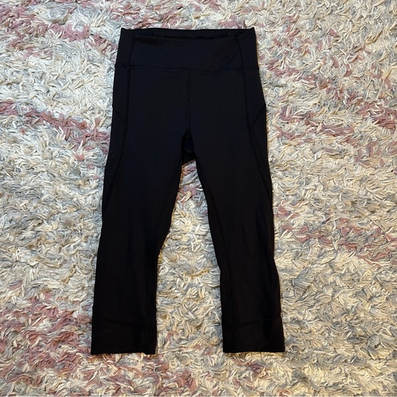 Lululemon in movement crop 19” 6 - Picture 2 of 4
